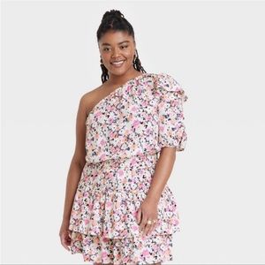 NWT FLORAL ONE SHOULDER CROPPED CINCHED WAIST WITH PUFFED SLEEVES BLOUSE